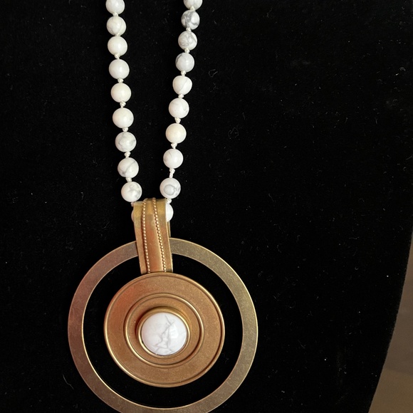 Set of two necklaces and one cuff bracelet Jan Michaels - Picture 4 of 7